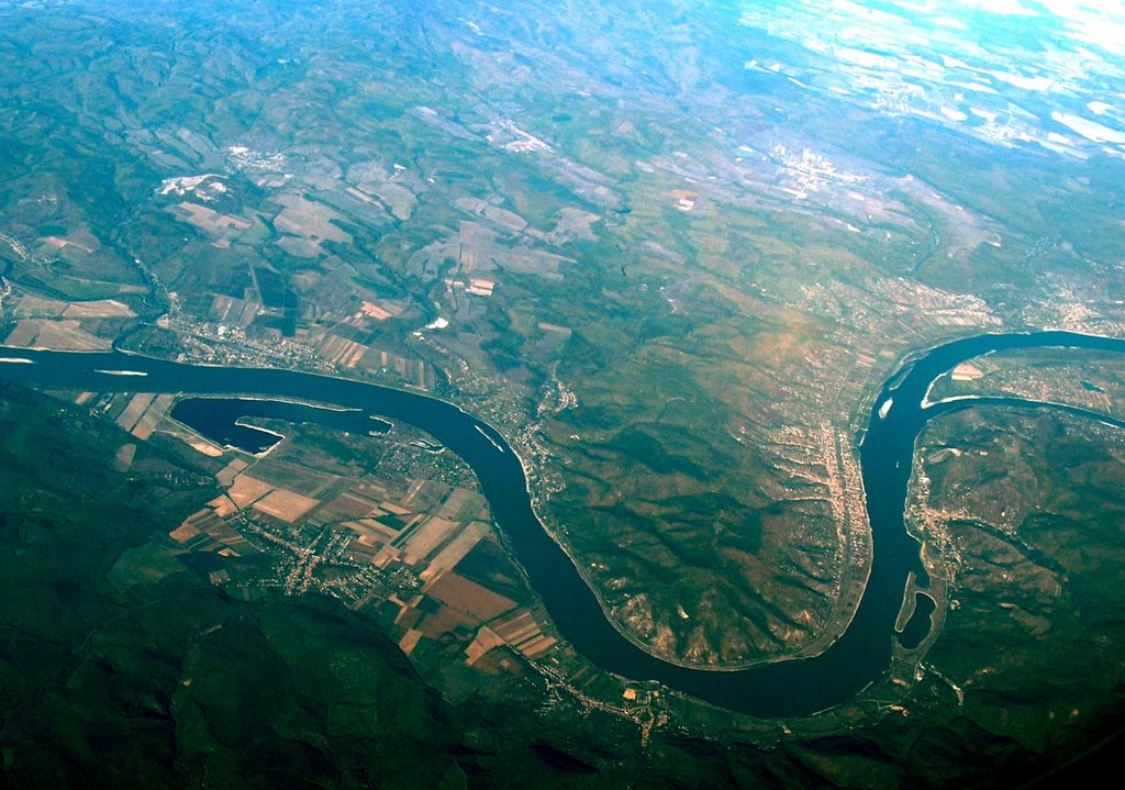 اطول نهر في الاتحاد الأوروبي يمر عبر 10 دول