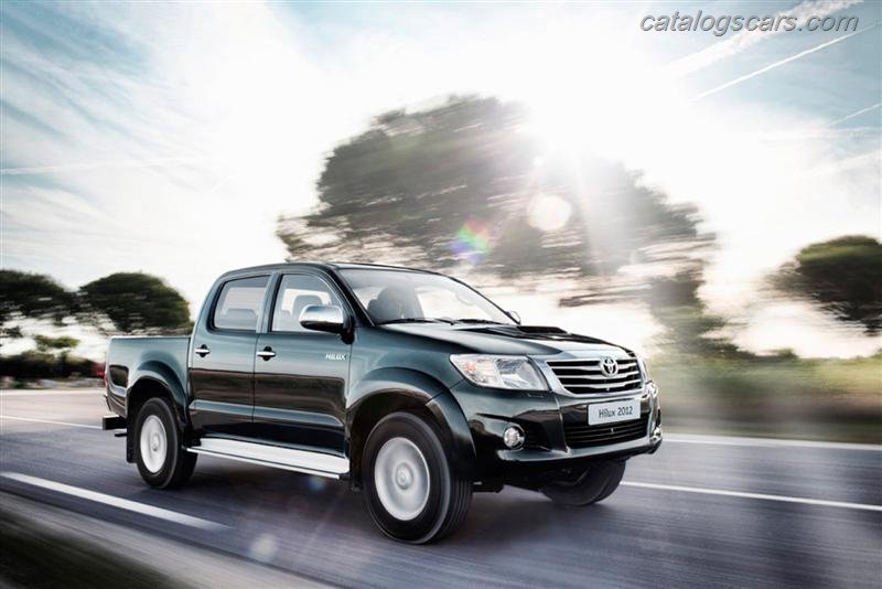 Toyota-Hilux_2012_800x600_wallpaper_01.jpg