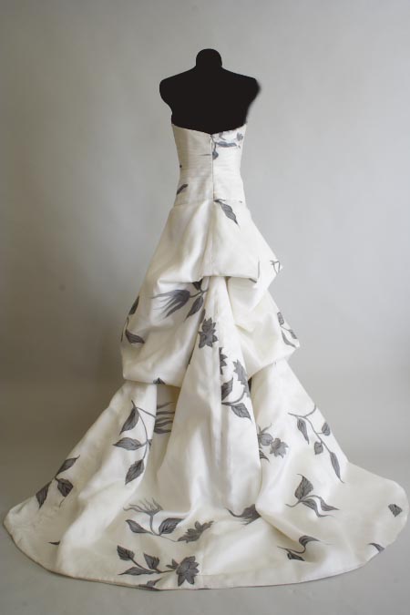 Unique-Wedding-Dresses-20111.jpg