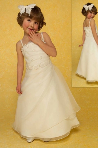 princess-flower-girl-dress-with-delicate-appliques_1358457954925.jpg