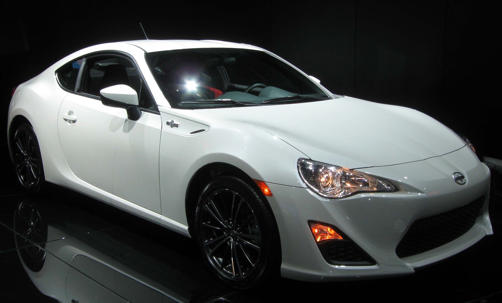 2013_Scion_FR-S_--_2012_NYIAS.jpg