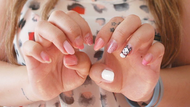 header_image_cute-nail-art-main-image-fustany-AR.png