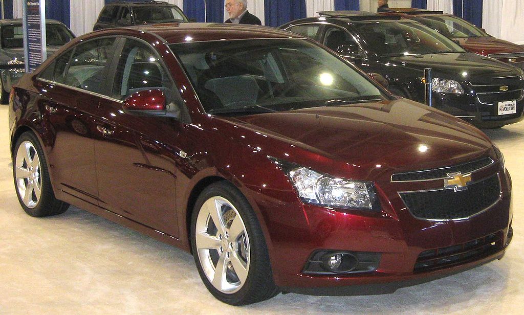 1024px-2011_Chevrolet_Cruze_LT--DC.jpg