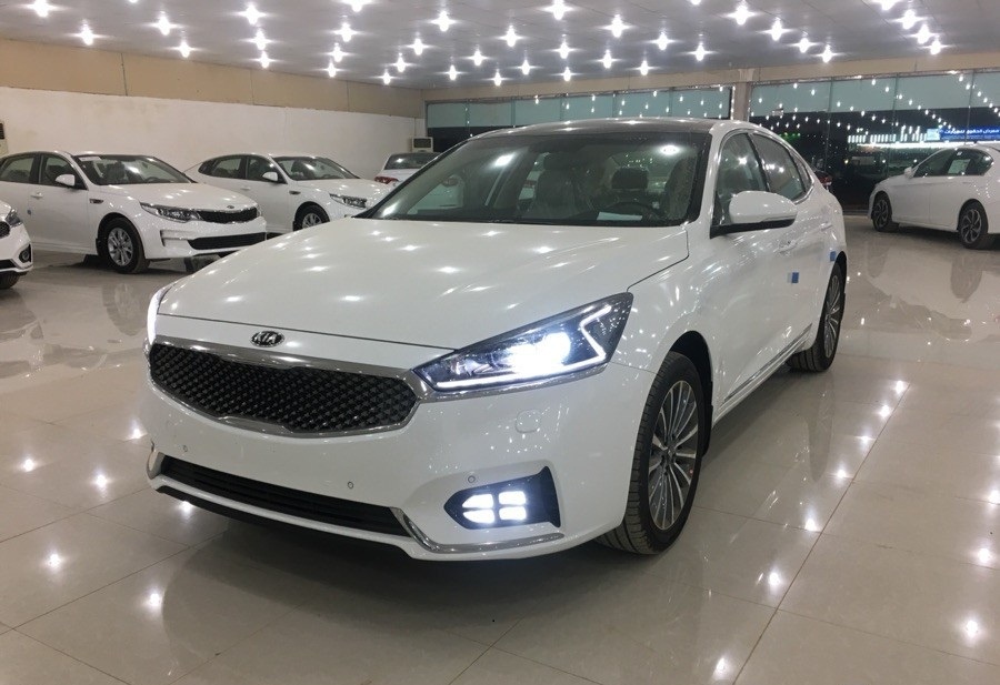 Kia-Cadenza-2017-Full.jpg