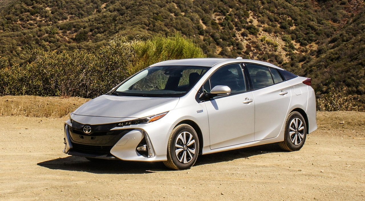 Toyota-PRIUS-PRIME.jpg