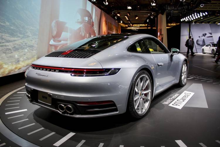 Porsche-911-992-2020-2.jpg