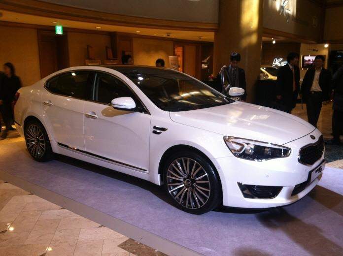 2013-Kia-K7-Cadenza-92.jpg