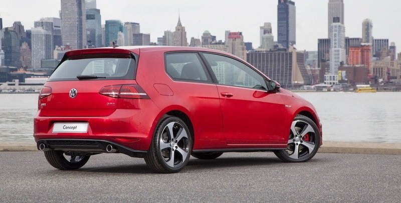The-back-of-the-car-2015-Volkswagen-Golf-GTI.jpg
