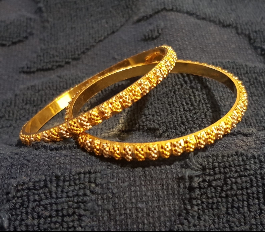 gold_bracelets_5.jpg