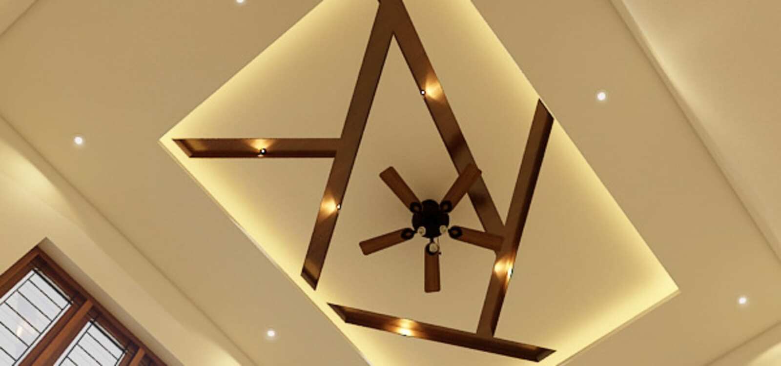 modern-living-room-ceilings-the-false-ceiling-experts.jpg