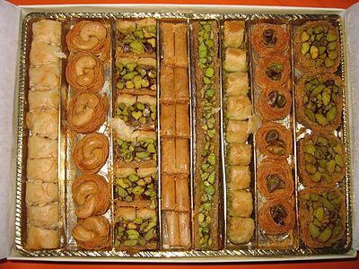 400px-Baklava_sweets_from_Aleppo.jpg