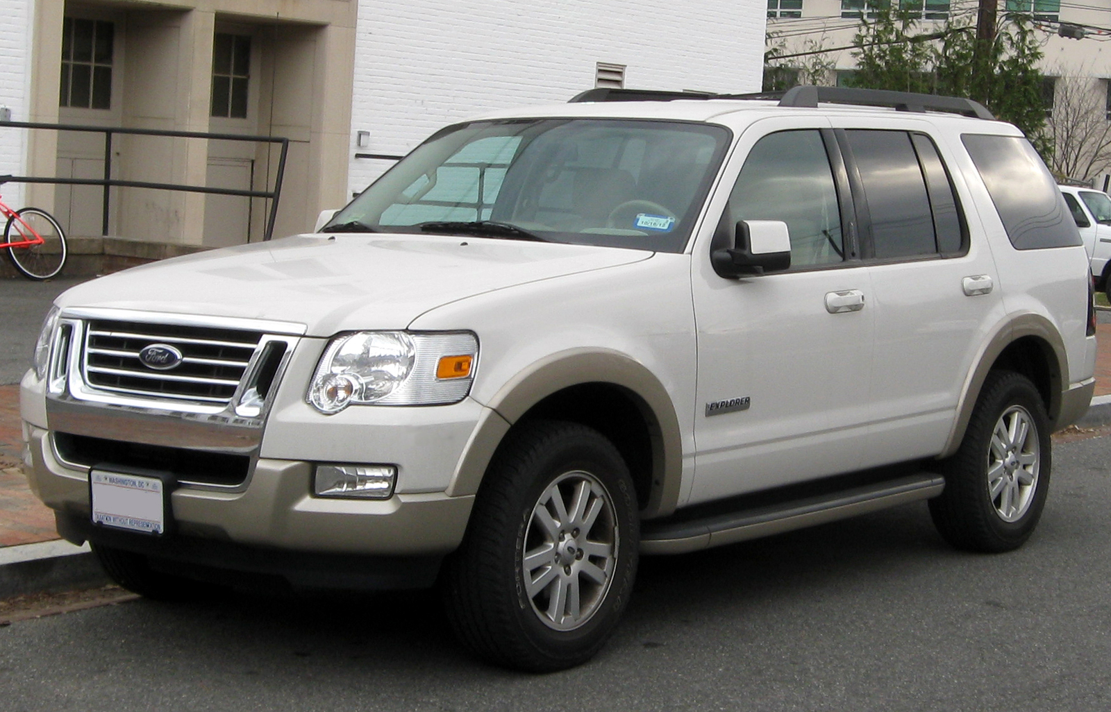 2006-2010_Ford_Explorer_--_01-07-2012.jpg