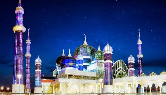 154-221417-ramadan-crystal-mosque-malaysia_700x400.jpg