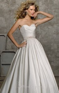 4524-luxe-taffeta-dress-by-blu-by-mori-leealt5.jpg