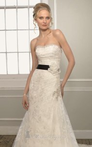 1660-dress-by-bridal-by-mori-leealt82.jpg