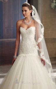 213244-by-david-tutera-for-mon-cheri.jpg